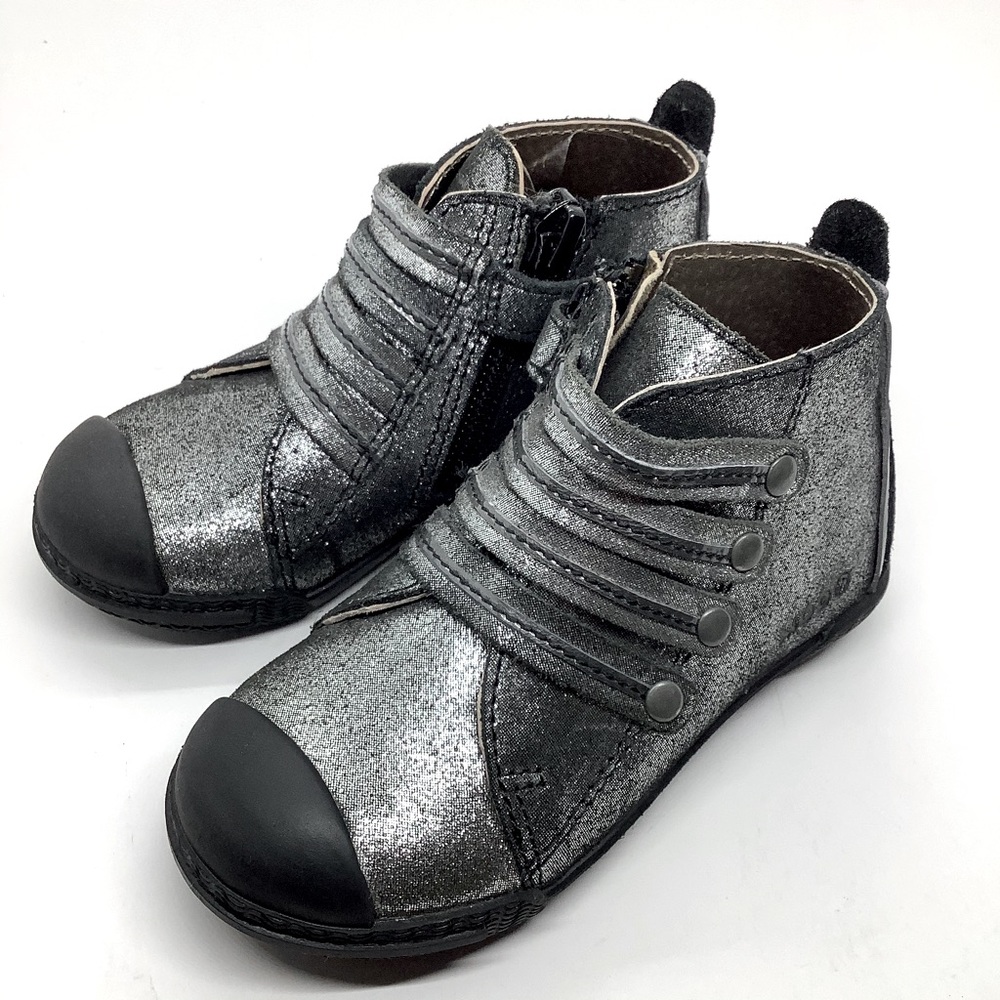 Mod 8 Metallic leather ankle boot US 6 NWT
